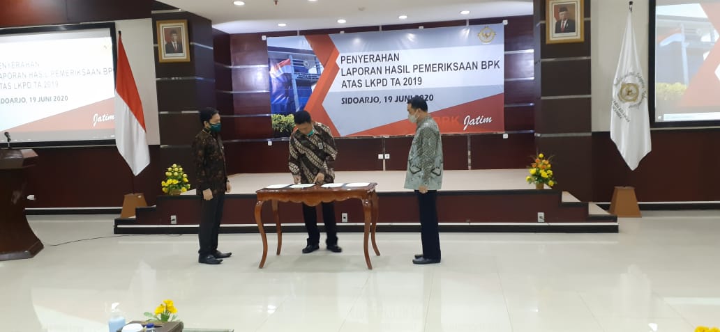 gambar berita